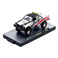 1985 TOYOTA SR5 4Ã—4 PICKUP TRUCK #85 "YOKOHAMA" WHITE WITH BLACK TOP AND RED AND BLACK GRAPHICS LIMITED EDITION TO 8250 PIECES WORLDWIDE 1/64 DIECAST MODEL CAR BY M2 MACHINES