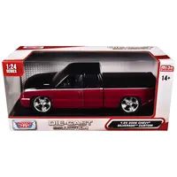 2006 CHEVROLET SILVERADO CUSTOM PICKUP TRUCK RED METALLIC AND BLACK WITH SILVER STRIPES "DIE-CAST COLLECTION" SERIES 1/25 DIECAST MODEL CAR BY MOTORMAX
