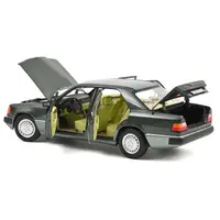 1990 MERCEDES-BENZ 230 E NIGHT GREEN METALLIC WITH GREEN INTERIOR 1/18 DIECAST MODEL CAR BY NOREV