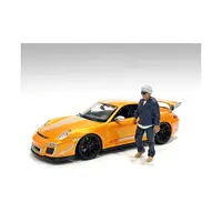 "CAR MEET 1" FIGURINE IV FOR 1/18 SCALE MODELS BY AMERICAN DIORAMA