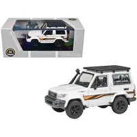 2023 TOYOTA LAND CRUISER 71 WHITE "70TH ANNIVERSARY" WITH STRIPES AND ROOFRACK 1/64 DIECAST MODEL CAR BY PARAGON MODELS