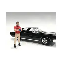 "MUSCLE MECHANICS" FIGURE #2 FOR 1/18 SCALE MODELS BY AMERICAN DIORAMA