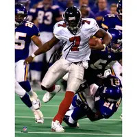 MICHAEL VICK ATLANTA FALCONS AUTOGRAPHED 8" X 10" OVERTIME TOUCHDOWN RUN VS. VIKINGS PHOTOGRAPH
