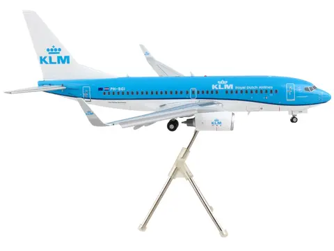BOEING 737-700 COMMERCIAL AIRCRAFT WITH FLAPS DOWN "KLM ROYAL DUTCH AIRLINES" BLUE WITH WHITE TAIL "GEMINI 200" SERIES 1/200 DIECAST MODEL AIRPLANE BY GEMINIJETS
