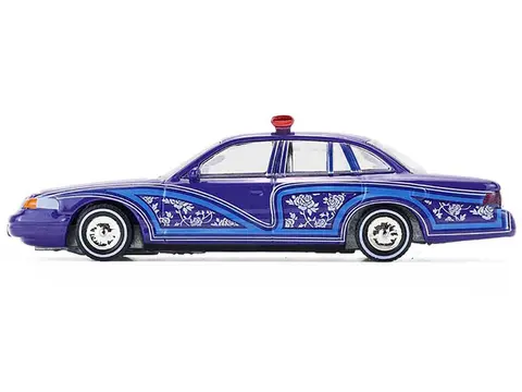 1992 FORD CROWN VICTORIA LOWRIDER BLUE WITH GRAPHICS AND LIGHTBAR "CALIFORNIA LOWRIDERS" SERIES 7 1/64 DIECAST MODEL CAR BY GREENLIGHT