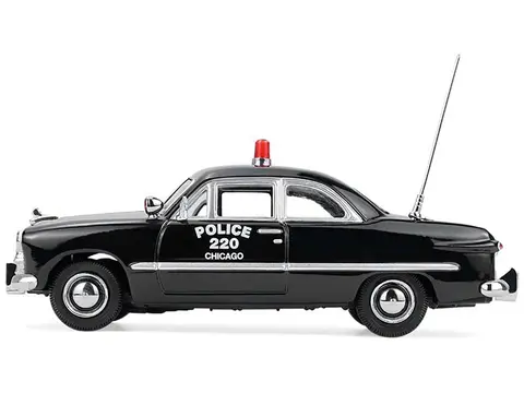 1949 FORD CUSTOM POLICE CAR "CHICAGO POLICE DEPARTMENT" BLACK 1/64 DIECAST MODEL CAR BY GREENLIGHT