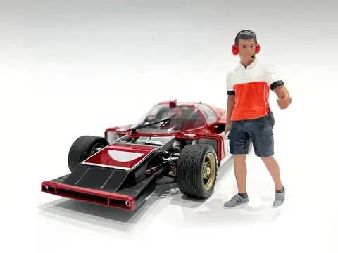 "RACE CREW" FIGURE #2 FOR 1/18 SCALE MODELS BY AMERICAN DIORAMA
