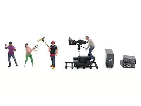 "BEHIND THE SCENES #2" 7 PIECE (4 PEOPLE 3 ACCESSORIES) DIECAST FIGURES SET 1/64 SCALE MODELS BY AMERICAN DIORAMA
