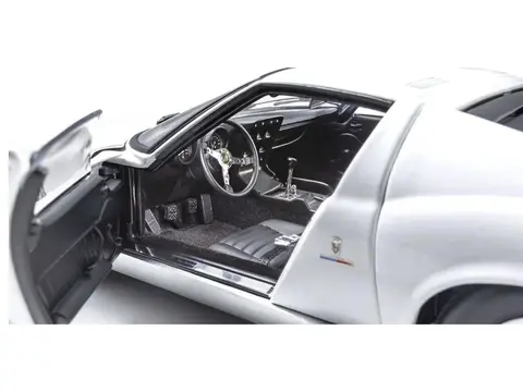 LAMBORGHINI MIURA P 400 WHITE 1/18 DIECAST MODEL CAR BY KYOSHO