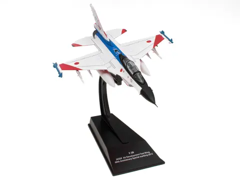 MITSUBISHI F-2B FIGHTER AIRCRAFT "AIR DEVELOPMENT AND TEST WING 60TH ANNIVERSARY" (2015) JAPAN AIR SELF-DEFENSE FORCE 1/100 DIECAST MODEL BY HACHETTE COLLECTIONS