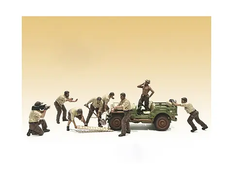 "4X4 MECHANIC" 8 PIECE FIGURE SET FOR 1/18 SCALE MODELS BY AMERICAN DIORAMA