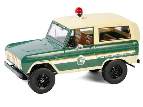 1967 FORD BRONCO "SMOKEY BEAR FOREST RANGER" GREEN AND CREAM WITH WHITE STRIPES "ARTISAN COLLECTION" 1/18 DIECAST MODEL CAR BY GREENLIGHT