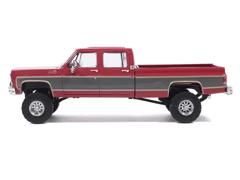 1977 GMC SIERRA GRANDE K2500 WIDESIDE CREW CAB PICKUP TRUCK DARK RED METALLIC WITH GRAY SIDE STRIPES 1/64 DIECAST MODEL CAR BY IXO MODELS