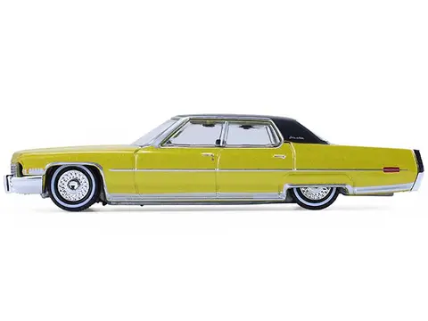 1971 CADILLAC SEDAN DEVILLE LOWRIDER GOLD METALLIC WITH BLACK TOP "CALIFORNIA LOWRIDERS" SERIES 7 1/64 DIECAST MODEL CAR BY GREENLIGHT
