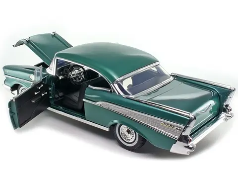1957 CHEVROLET BEL AIR HARD TOP GREEN 1/18 DIECAST MODEL CAR BY MOTORMAX