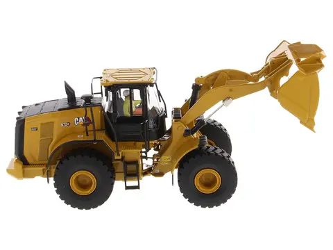 CAT CATERPILLAR 972 XE WHEEL LOADER YELLOW WITH OPERATOR "HIGH LINE SERIES" 1/50 DIECAST MODEL BY DIECAST MASTERS