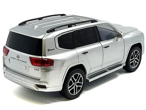 TOYOTA LAND CRUISER SILVER METALLIC WITH SUN ROOF 1/24 DIECAST MODEL CAR
